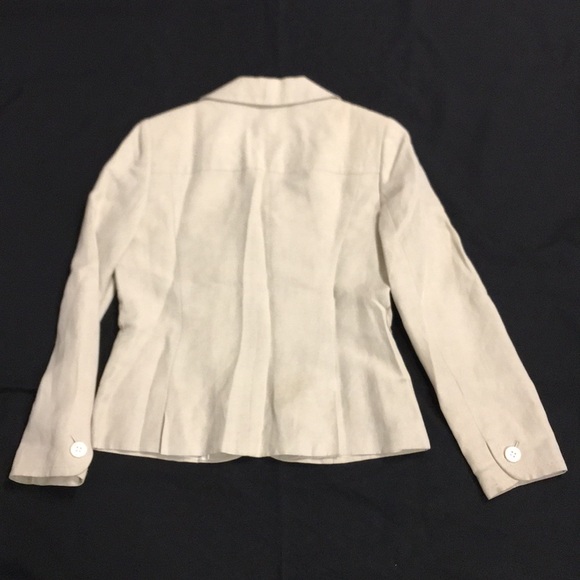 Spring Jacket - Picture 2 of 3